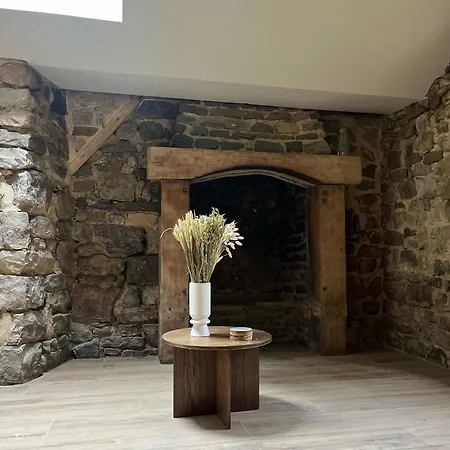 Holiday home Le Moulin De Blanchelande Neufmesnil